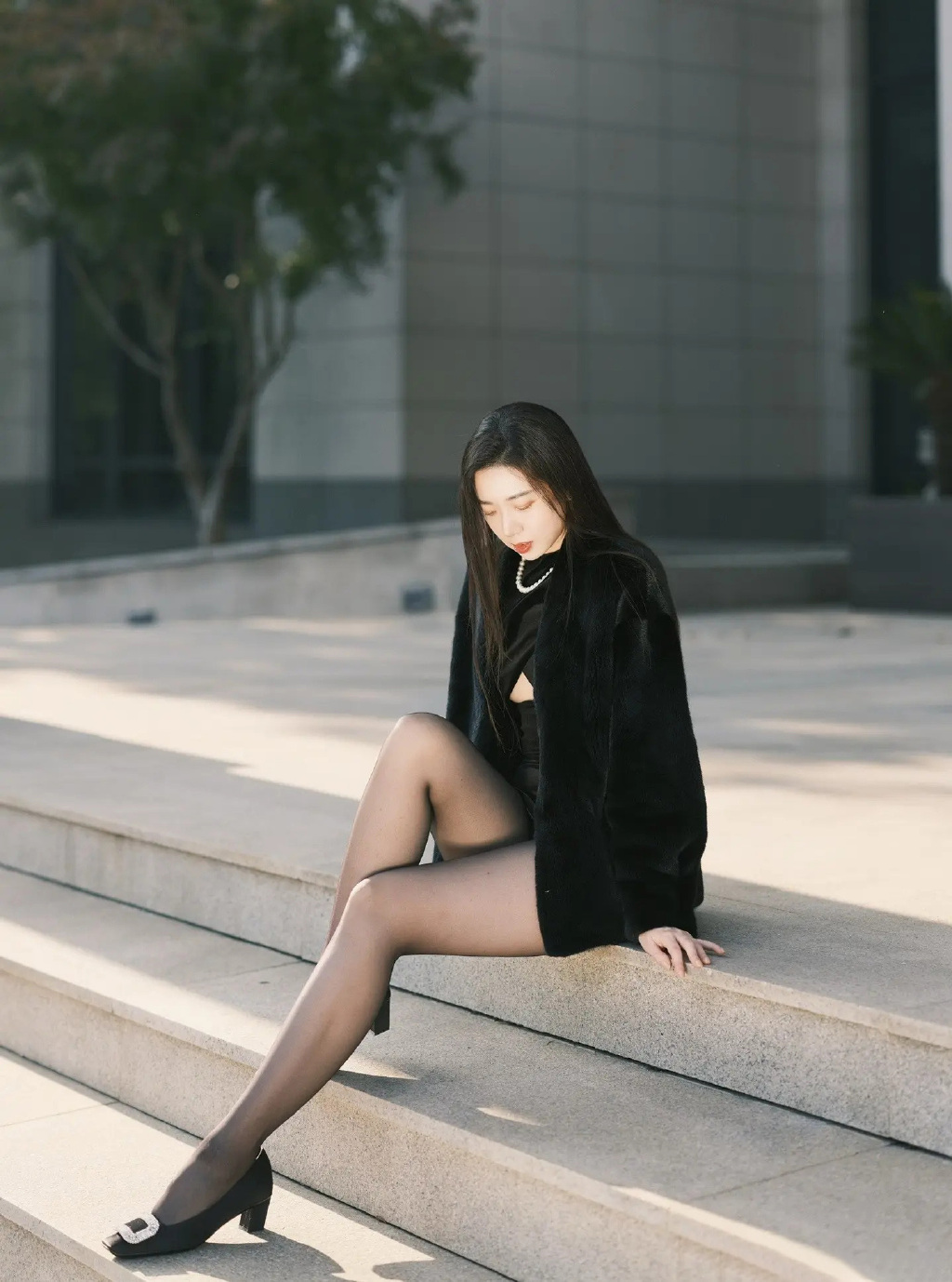 看硬了，满大街都是性感美女-美美写真
