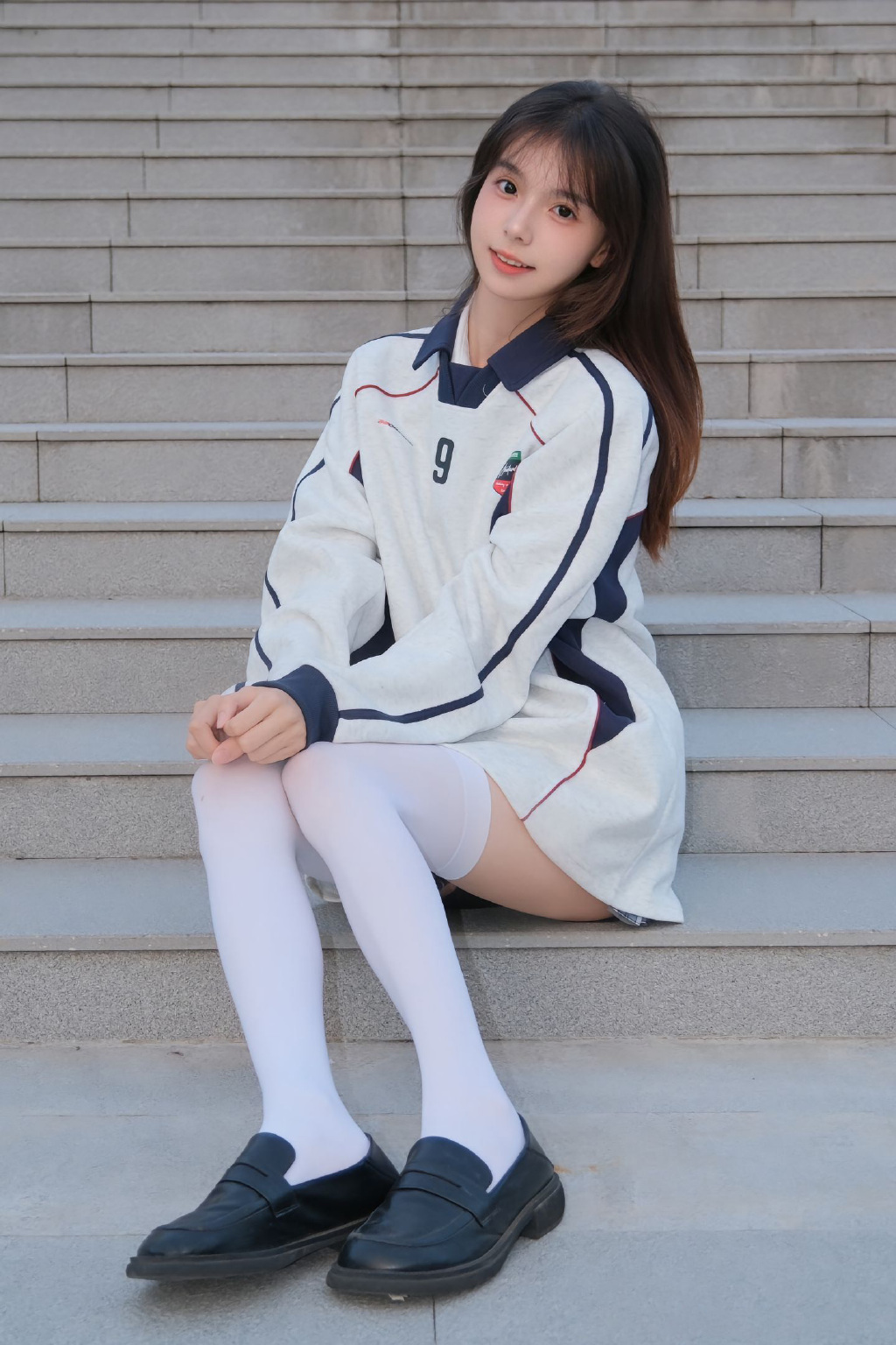 白丝黑丝，满足变态的粉丝-美美写真