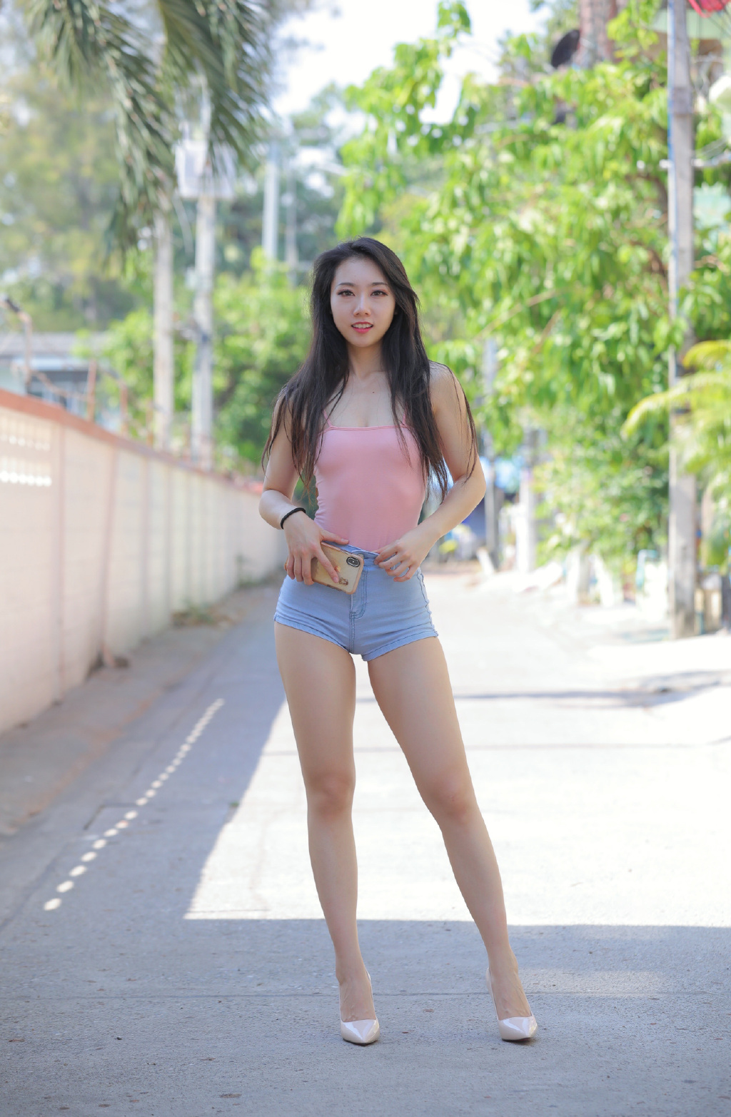 好羡慕这匹马，我也想让她骑-美美写真